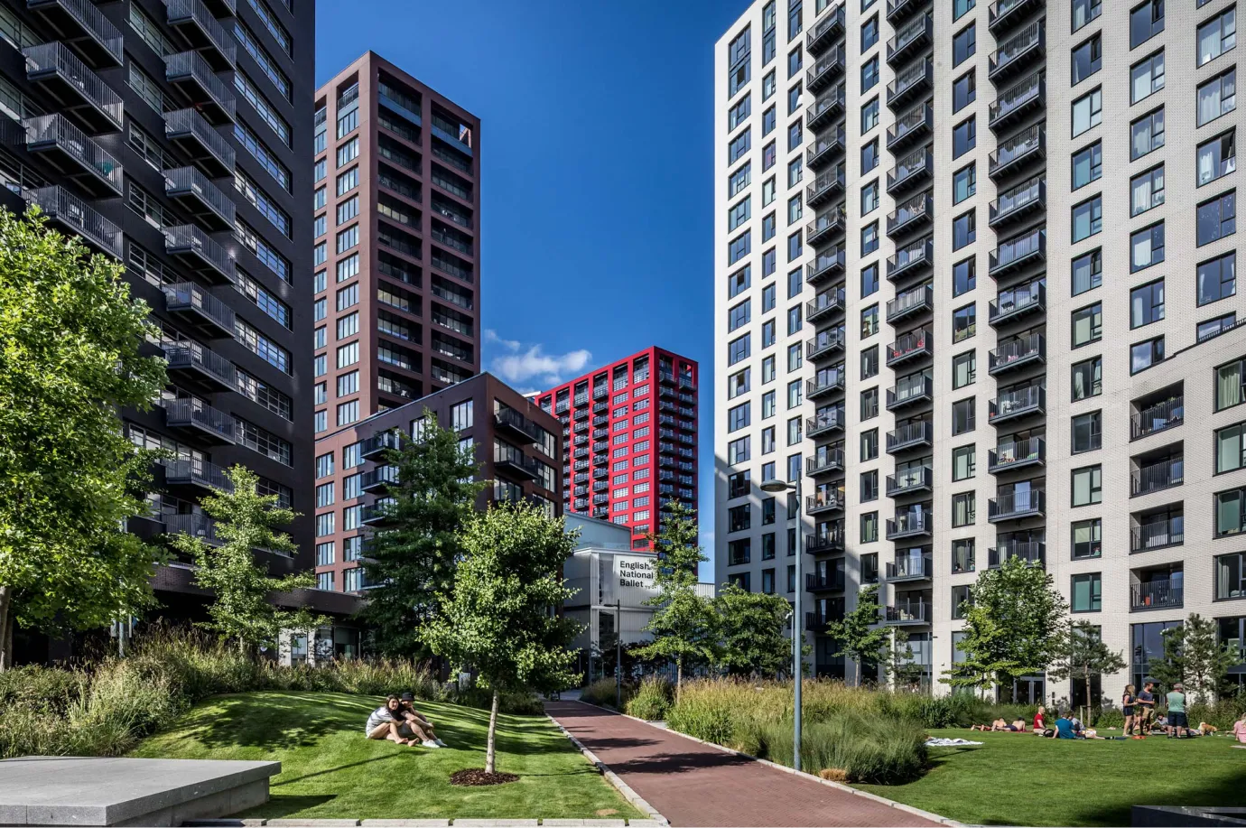London City Island - green space