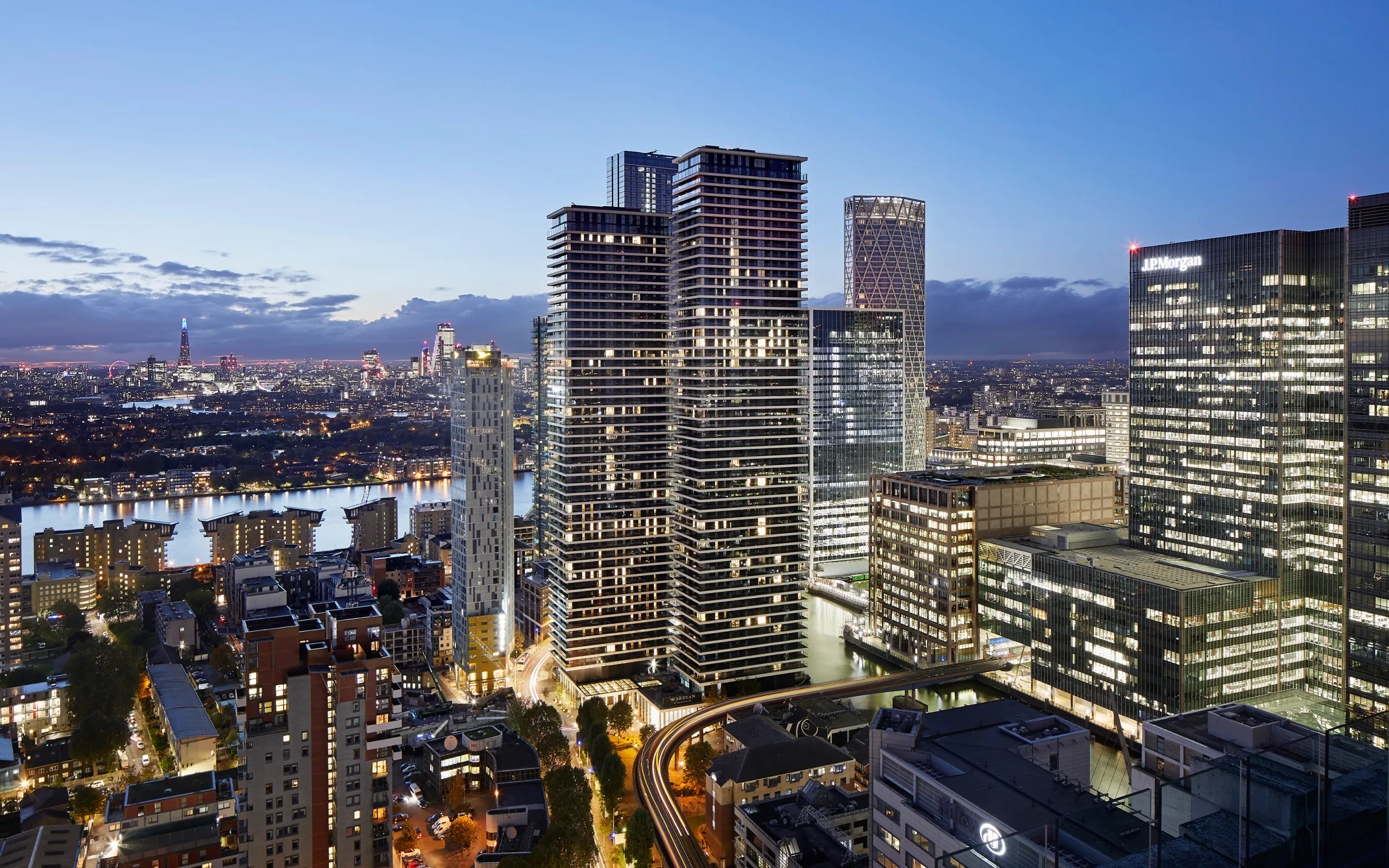 Wardian London - Dusk City VIew