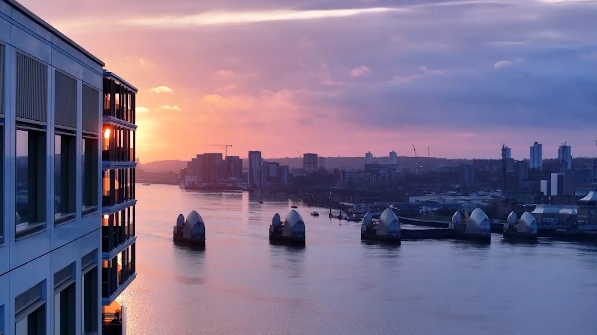 Banner-Riverscape-Holding