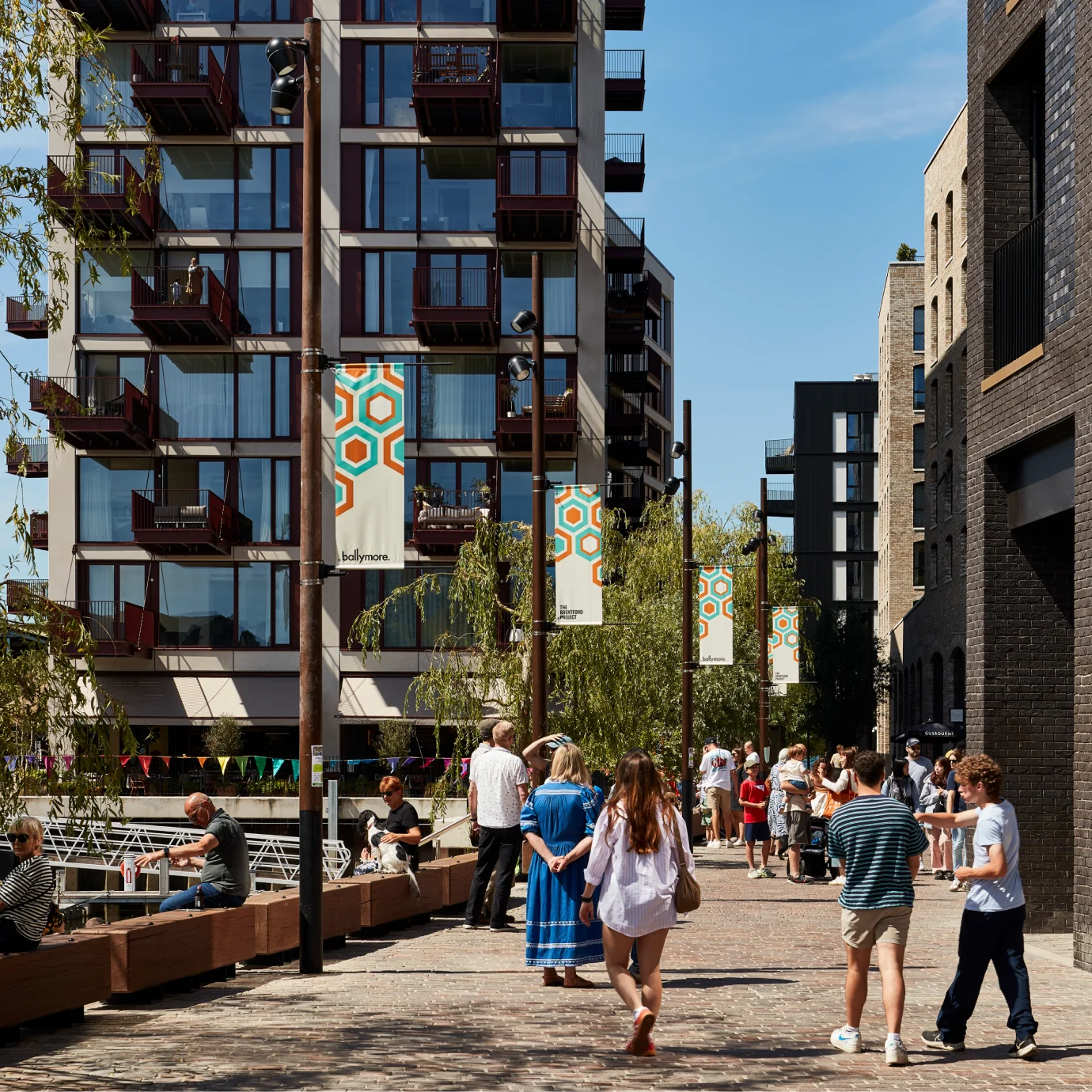 The Brentford Project - Dockside Stroll
