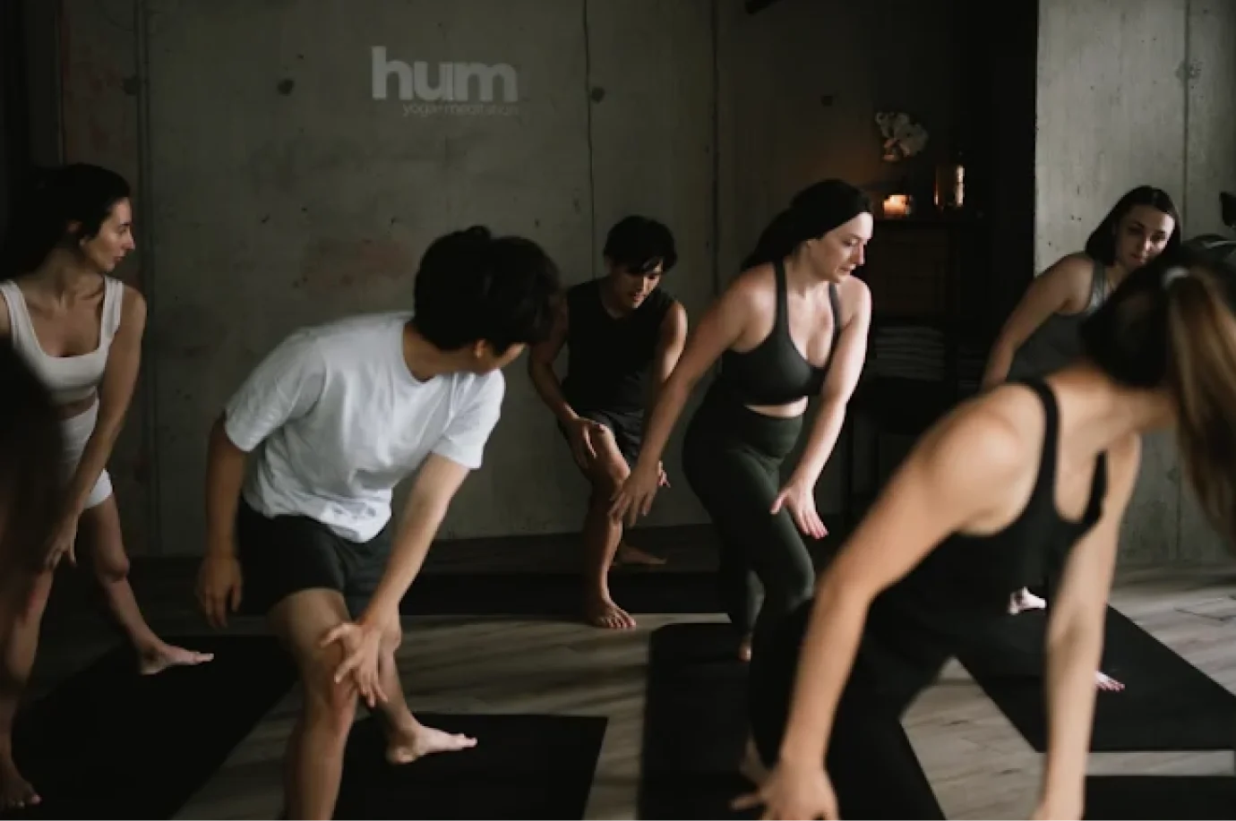 London City Island - Hum Yoga Class