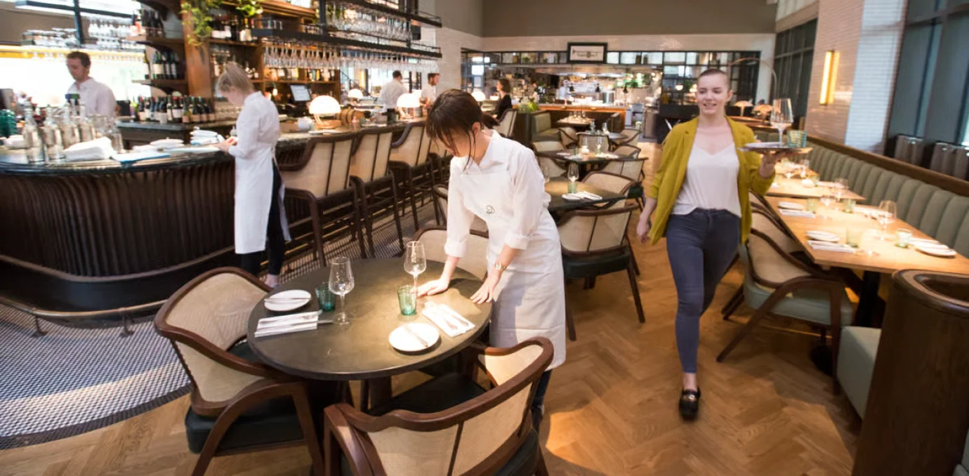 Darby's Restaurant - Service