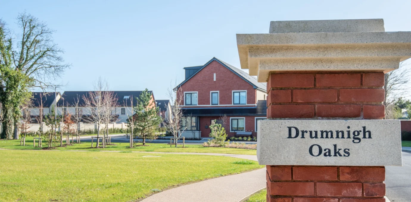 Drumnigh Oaks - entrance signage