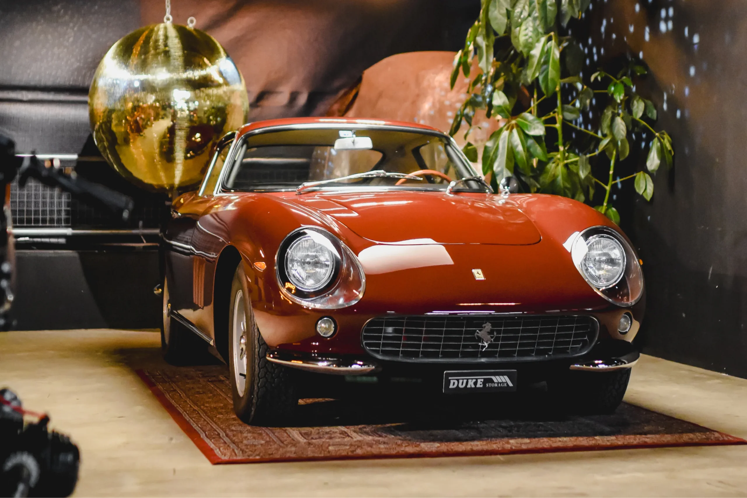 Duke of London - Ferrari & Glitterball
