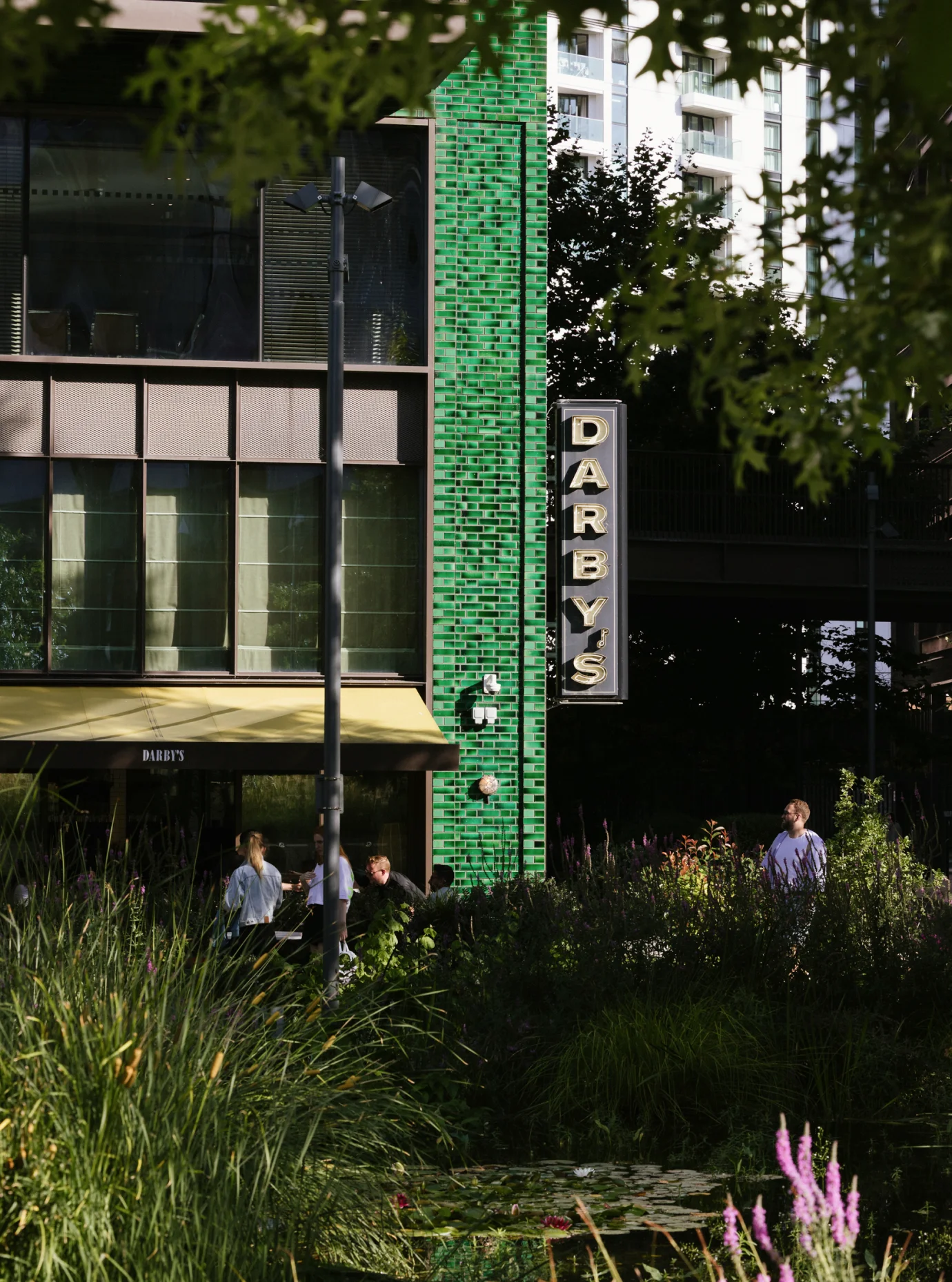 Embassy Gardens - Darby's Restaurant