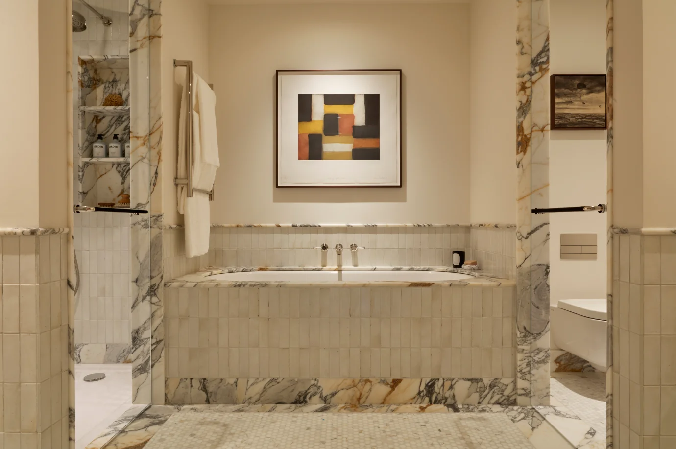 The Capston - Bathroom
