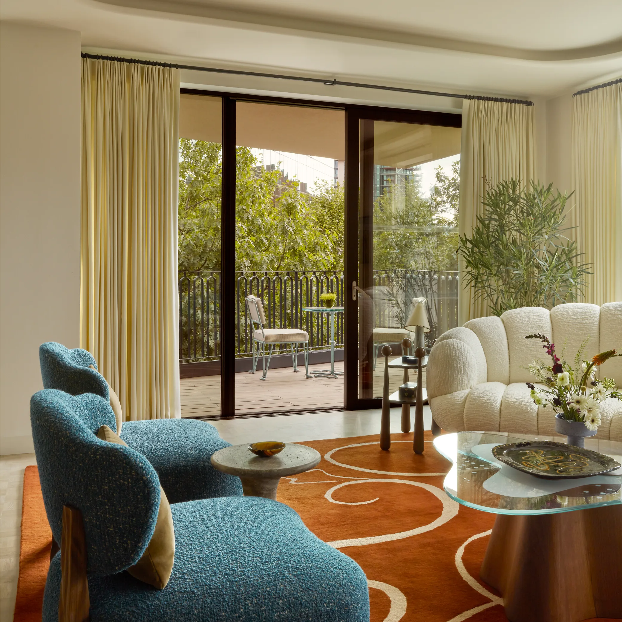 The Capston - Living Space & Balcony