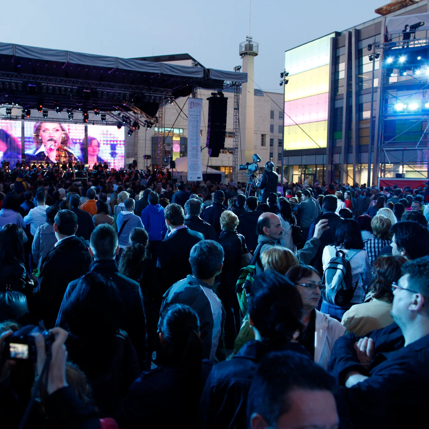 Eurovea - event crowd